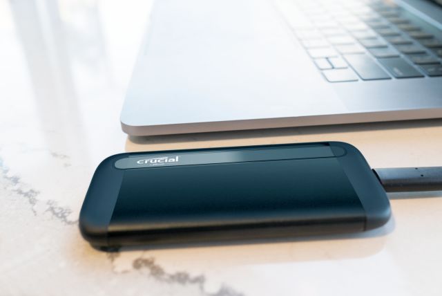 Crucial X8 Portable SSDをコンピューターで使用する | Crucial JP